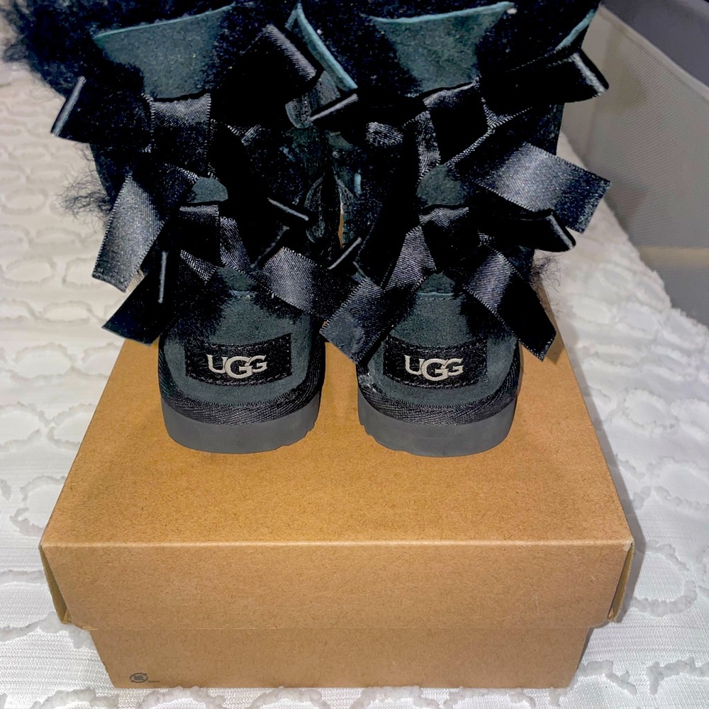 Black Ugg Boots-Bows on Back-Toddler 8C